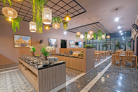 Restaurant : Gold Chariot Private Pool Villa Phuket, Cherngtalay, Talang, Phuket,